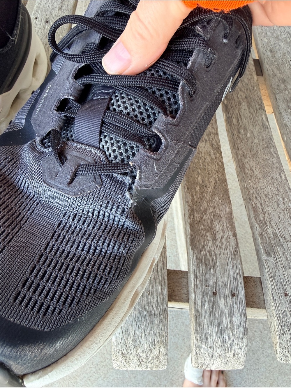 On Running Womens Black and White Cloudtec 8.5 - Picture 7 of 8